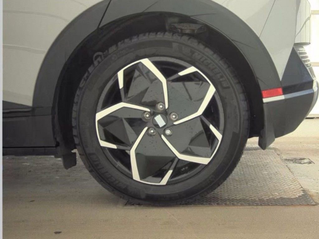 Used 2024 Hyundai Ioniq 5 SEL RWD image 22