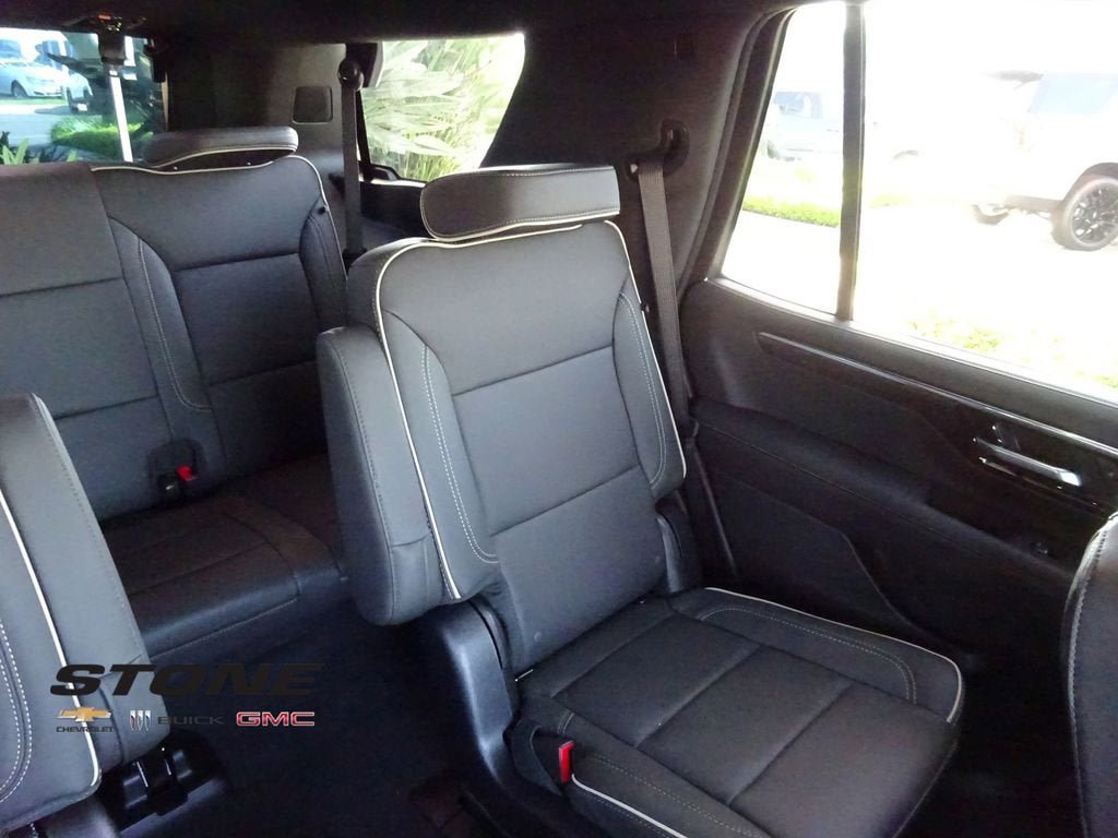 New 2026 Chevrolet Tahoe Premier w/ Sun And Tow Package AWD/4WD image 17