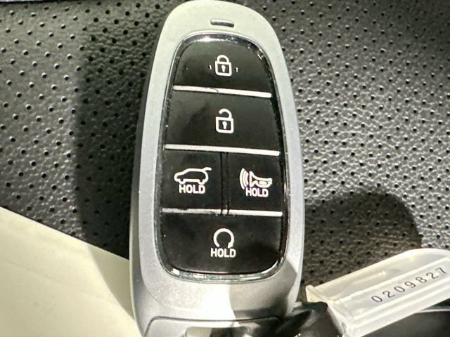 Used 2023 Hyundai Santa Fe XRT AWD/4WD image 17