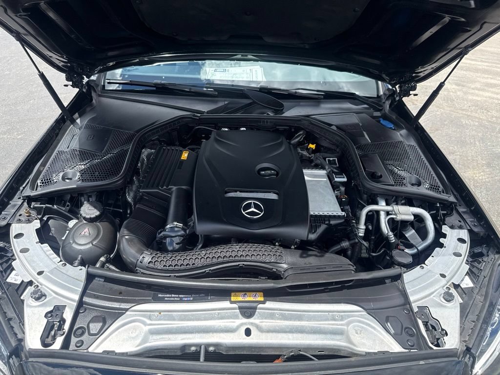 Used 2018 Mercedes-Benz C 300 4MATIC Cabriolet image 39