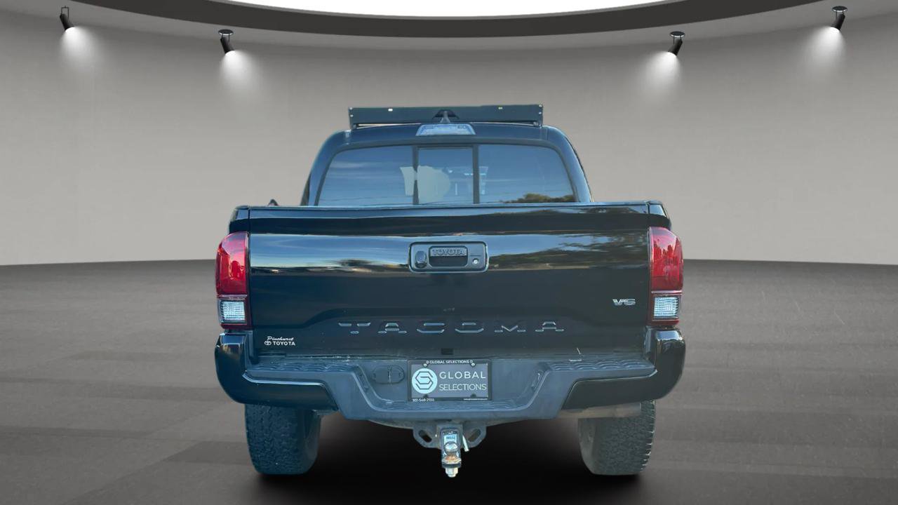 Used 2016 Toyota Tacoma TRD Sport w/ Towing Package AWD/4WD image 5