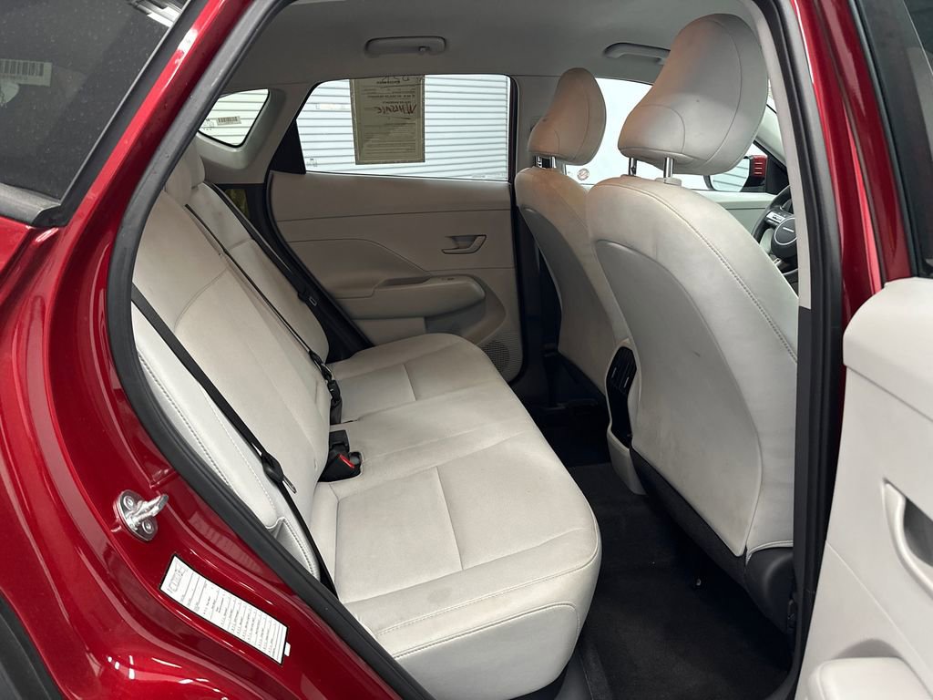 Used 2025 Hyundai Kona SEL image 15
