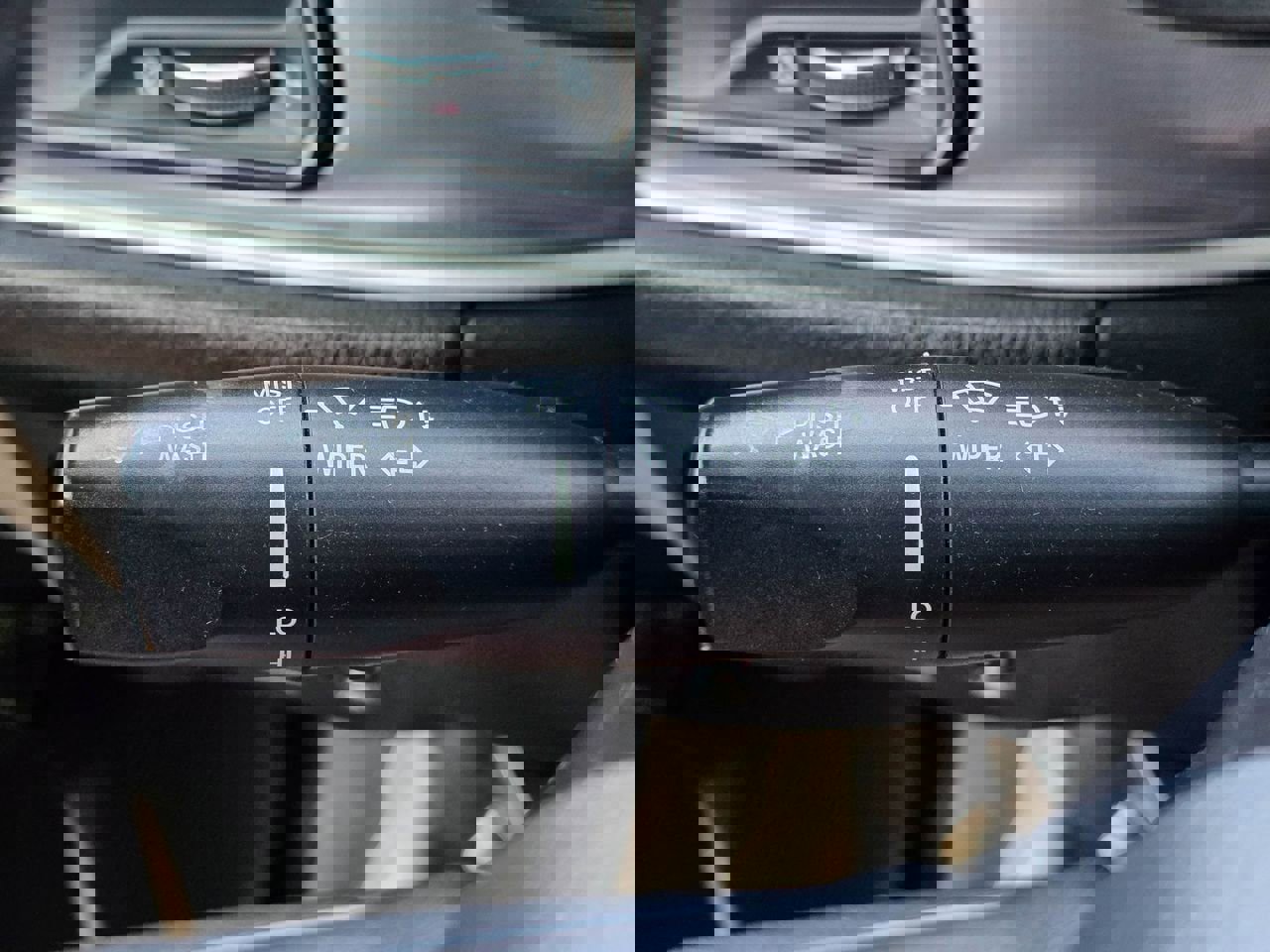 Used 2019 Dodge Challenger SXT image 23