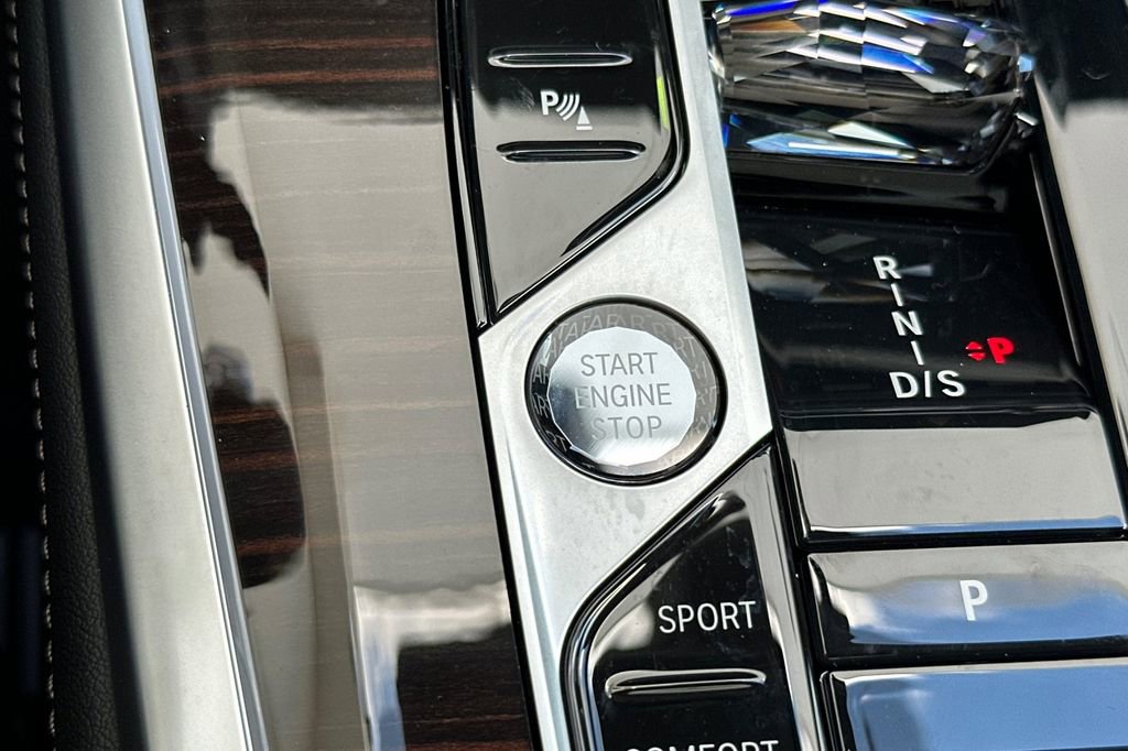 New 2026 BMW X7 xDrive40i w/ Premium Package image 26