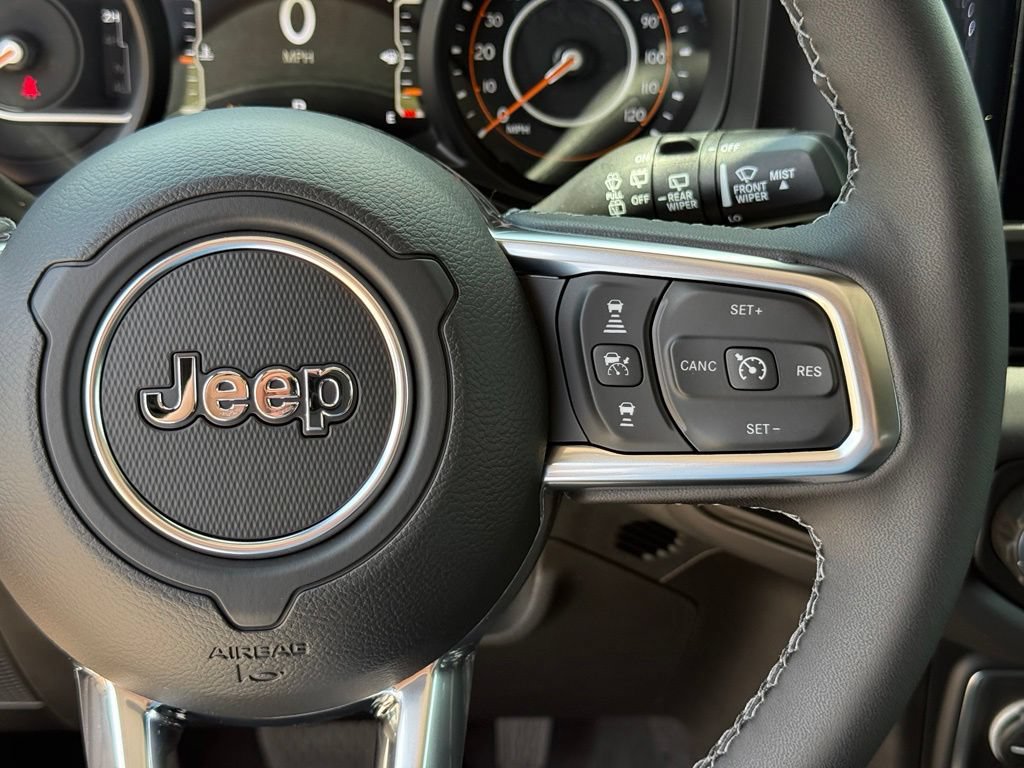 New 2026 Jeep Wrangler Unlimited Sahara AWD/4WD image 15