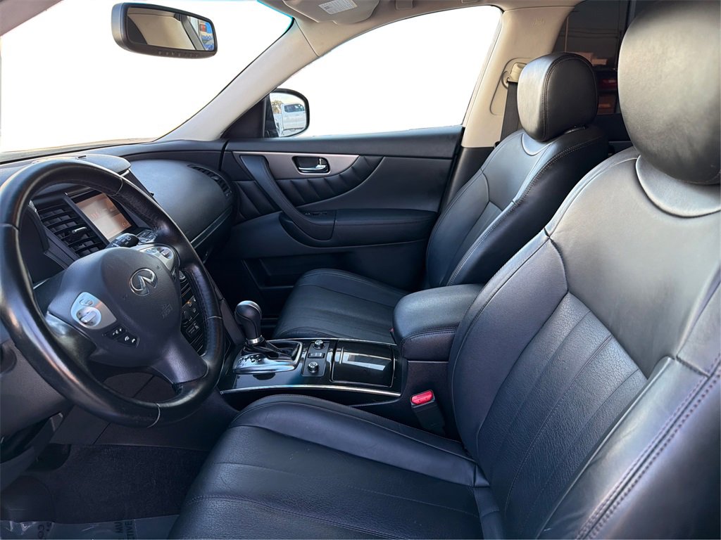 Used 2017 INFINITI QX70 AWD image 10