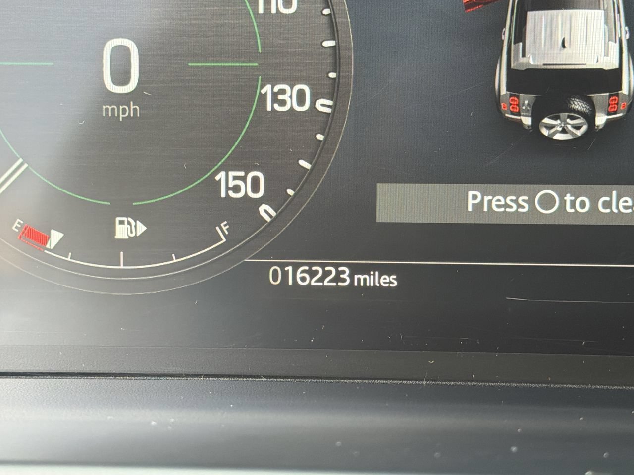 Used 2025 Land Rover Defender 110 S AWD/4WD image 30