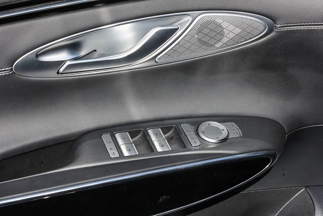 Used 2025 Genesis GV70 2.5T image 21