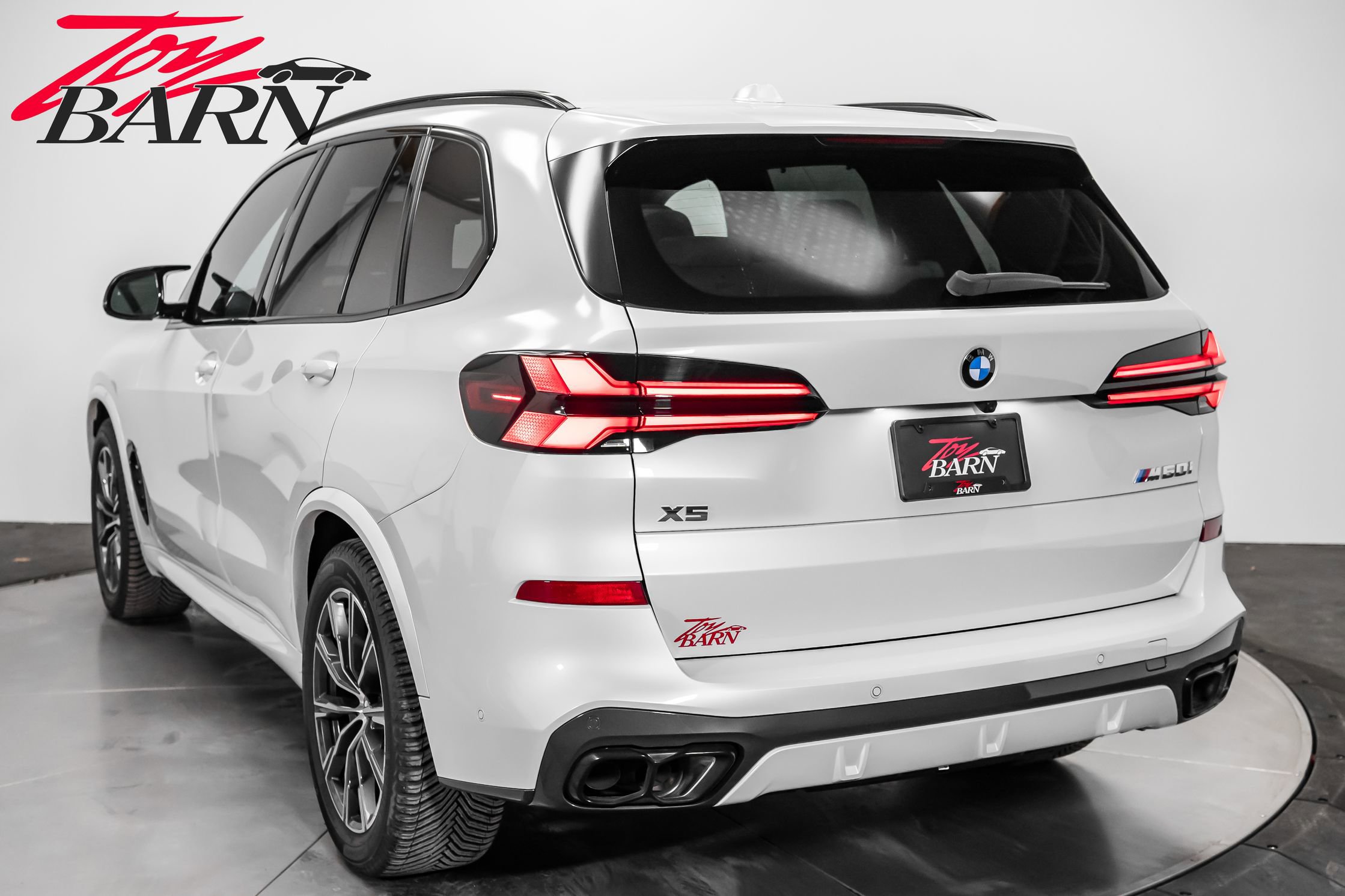 Used 2024 BMW X5 M60i image 13