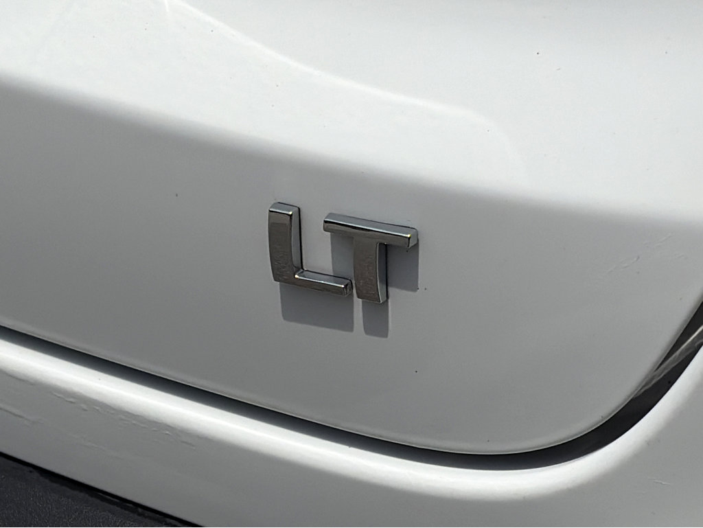 Used 2025 Chevrolet Trax LT FWD image 22