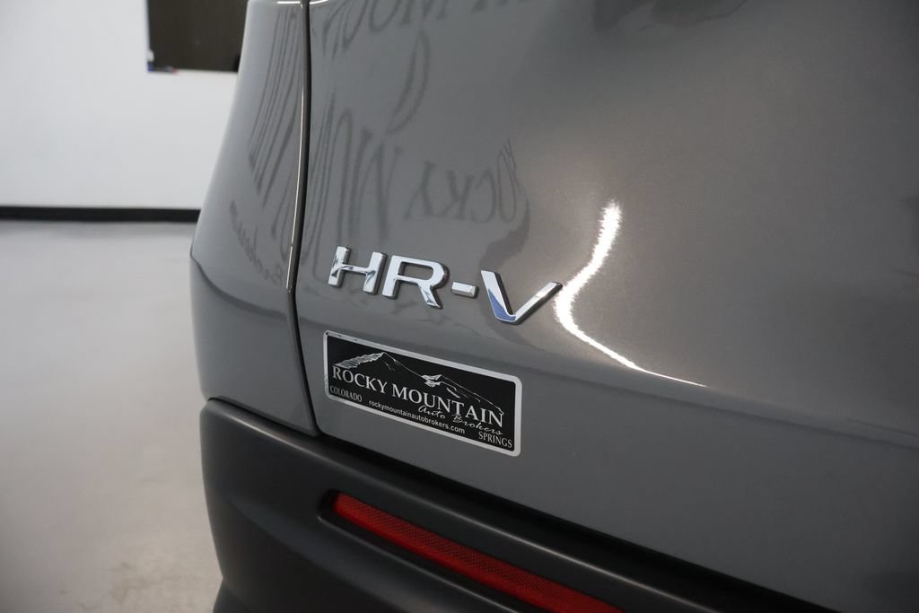 Used 2025 Honda HR-V Sport image 10