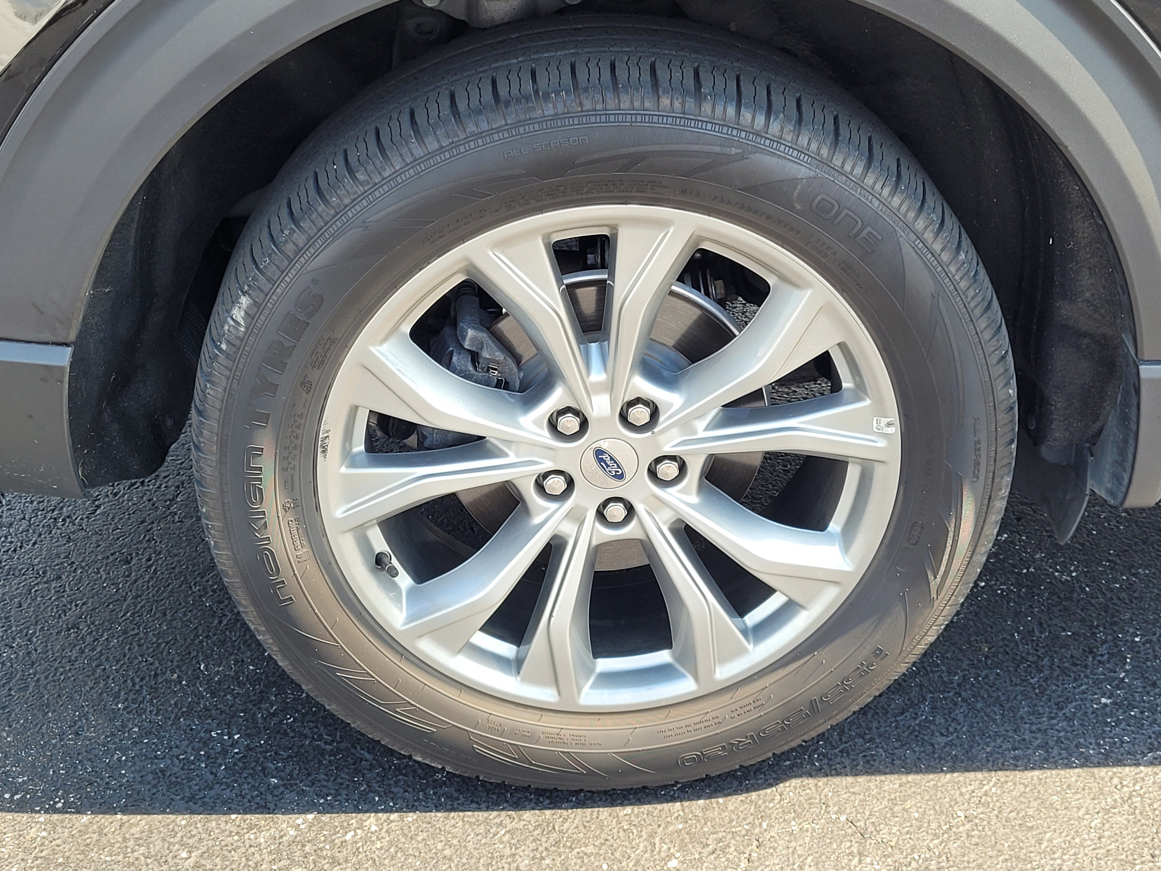 Used 2020 Ford Explorer XLT w/ Equipment Group 202A AWD/4WD image 10