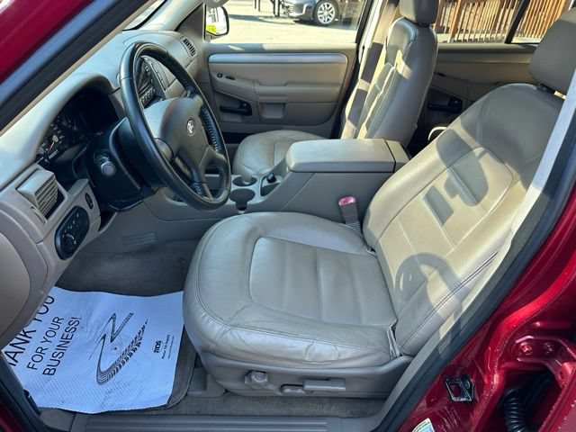 Used 2004 Ford Explorer XLT AWD/4WD image 9