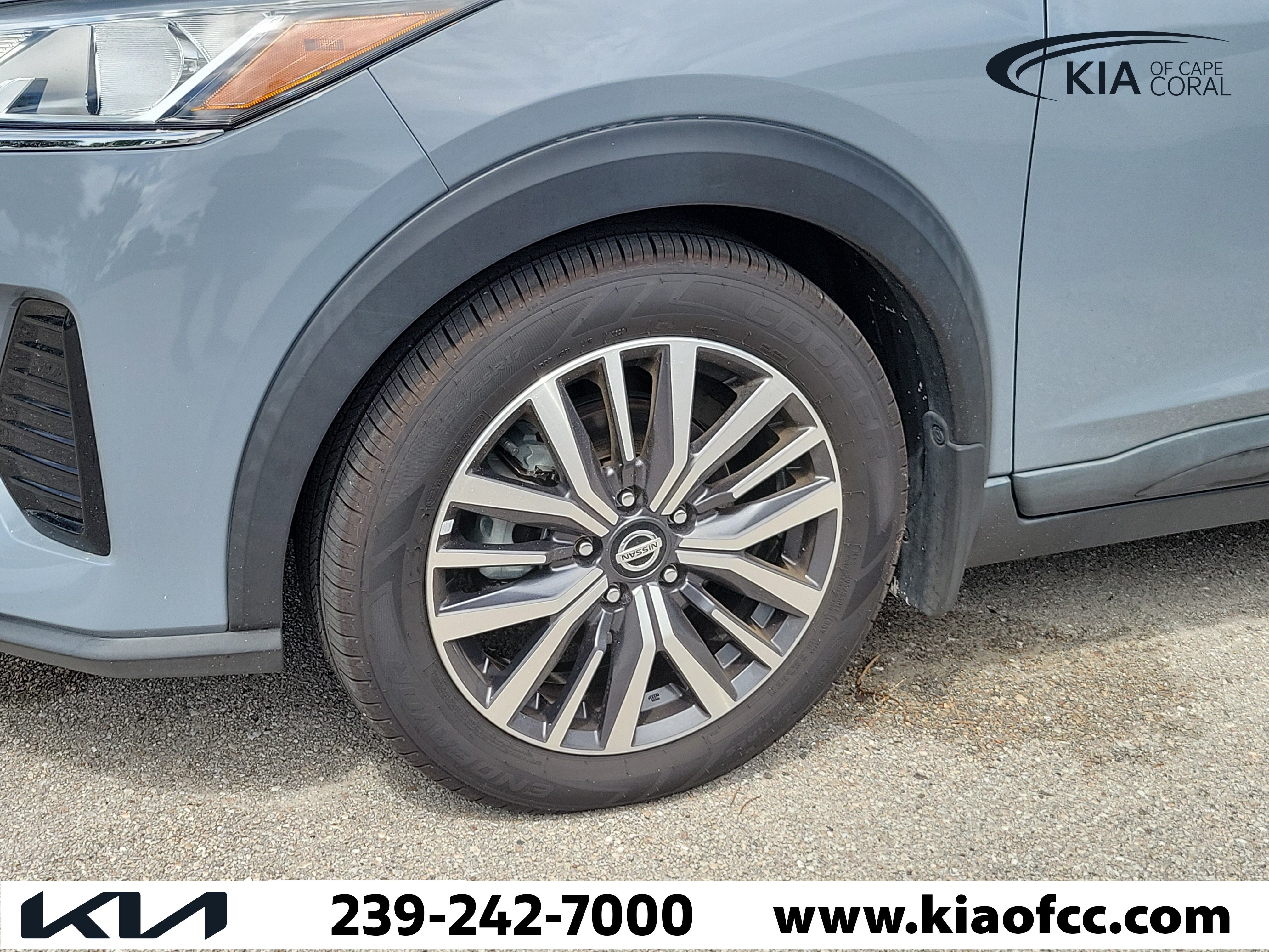 Used 2021 Nissan Kicks SV w/ Interior Electronics Package FWD image 5