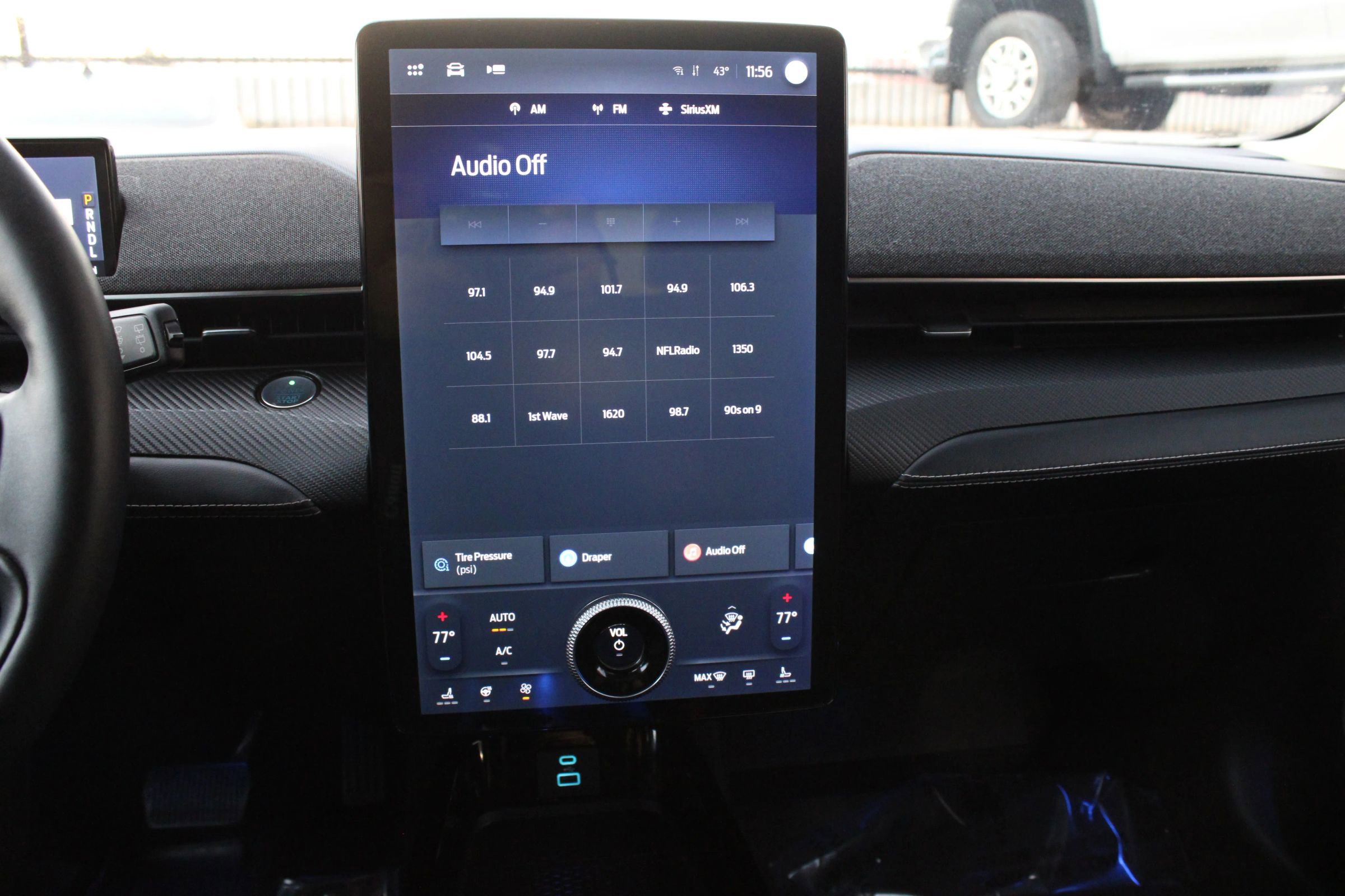 Used 2021 Ford Mustang Mach-E Premium image 19