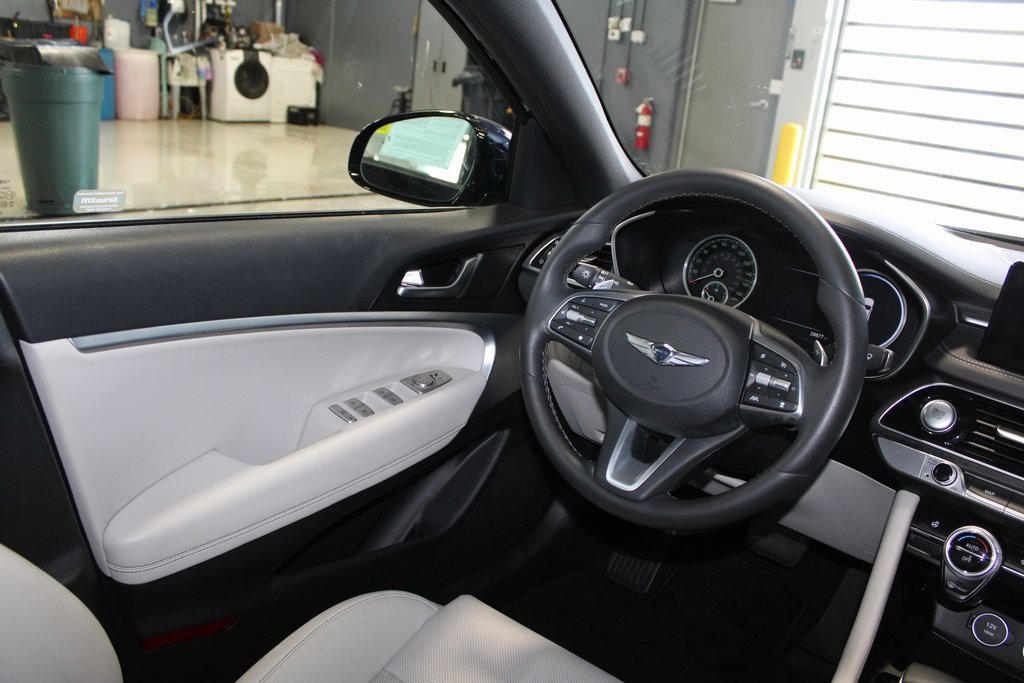 Used 2023 Genesis G70 2.0T image 21