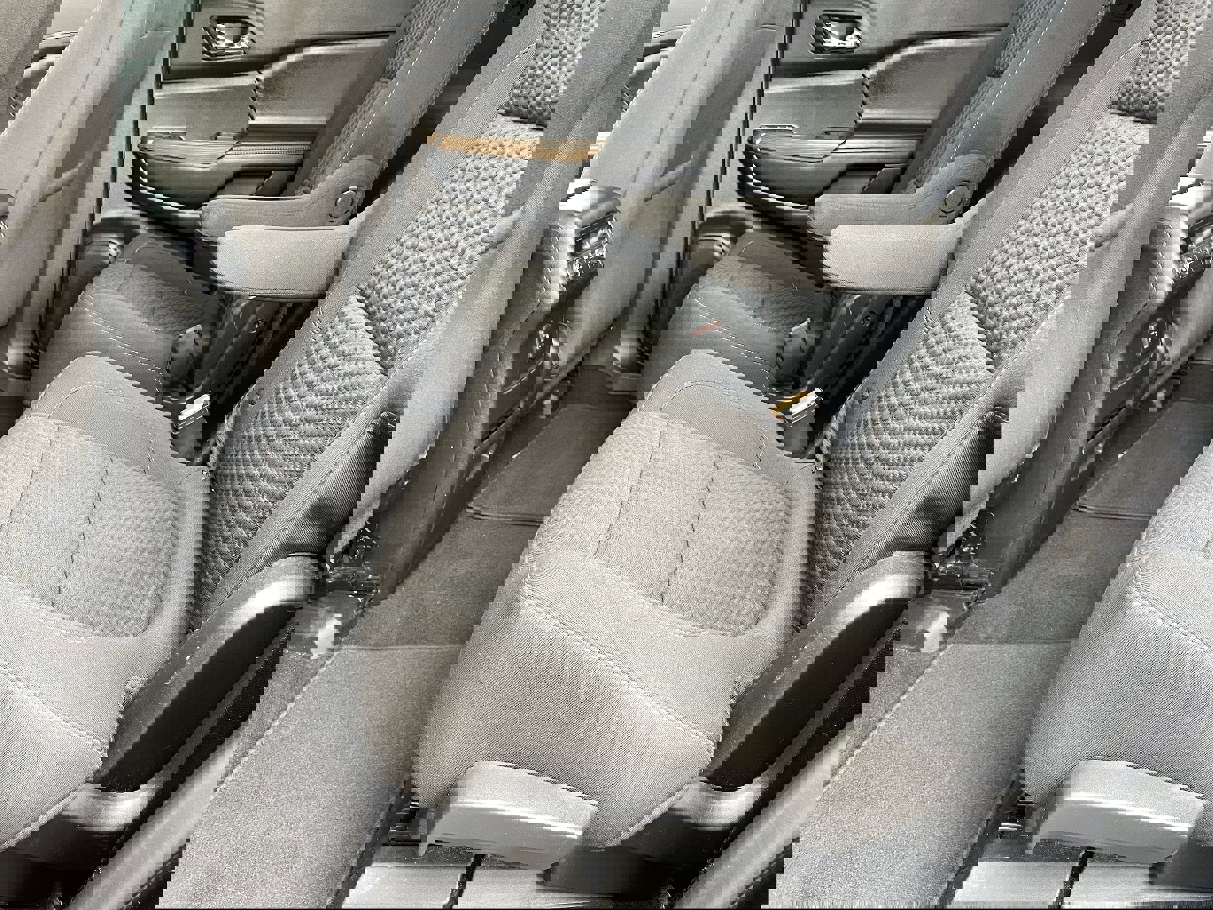 Used 2019 GMC Acadia SLE image 33