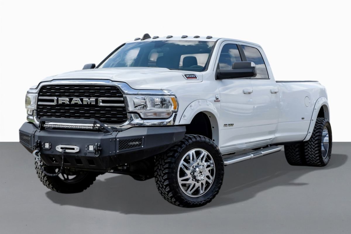 Used 2022 RAM 3500 Big Horn image 4