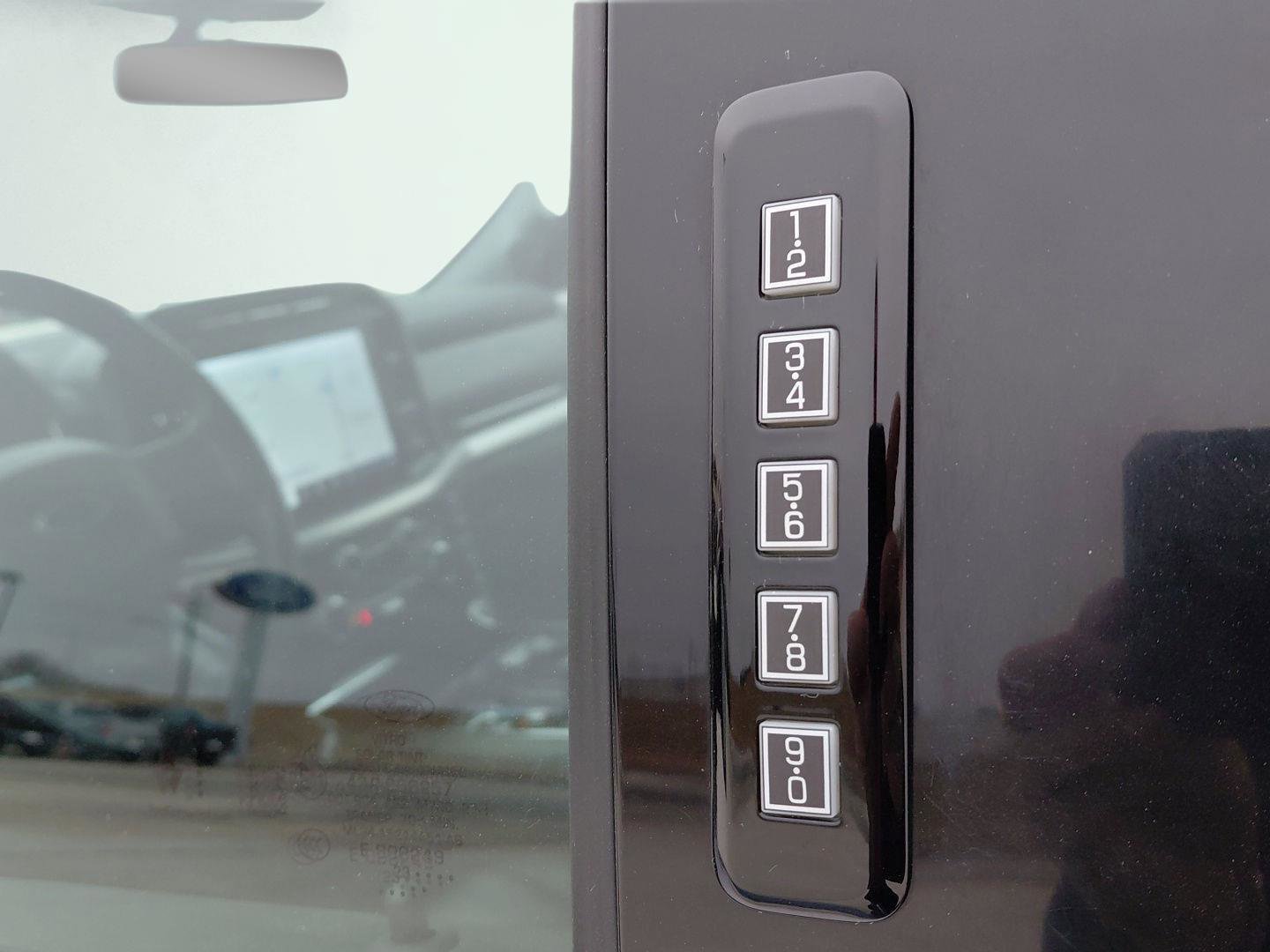 Used 2023 Ford F150 Lariat w/ Equipment Group 502A High image 23