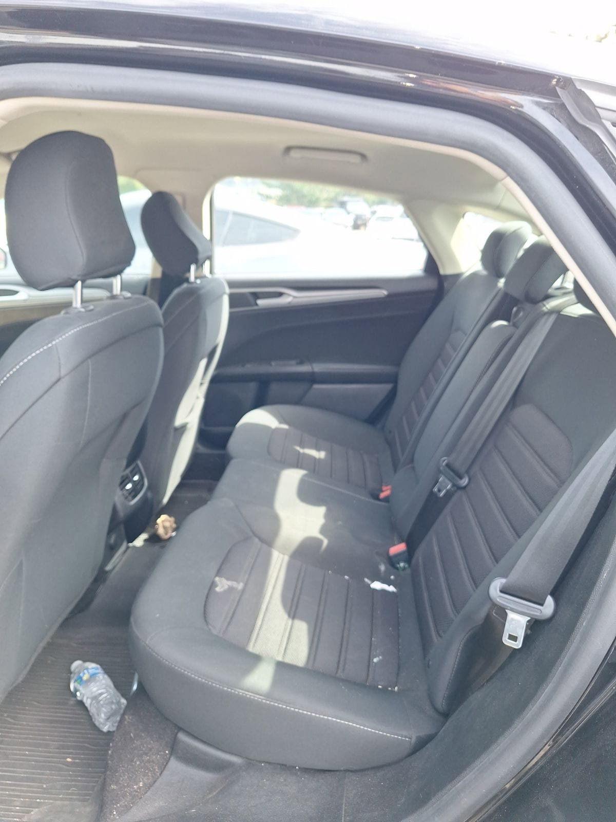 Used 2020 Ford Fusion SE FWD image 11