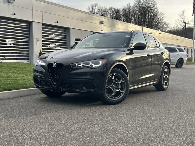 New 2026 Alfa Romeo Stelvio Sprint w/ Convenience Package AWD/4WD image 1