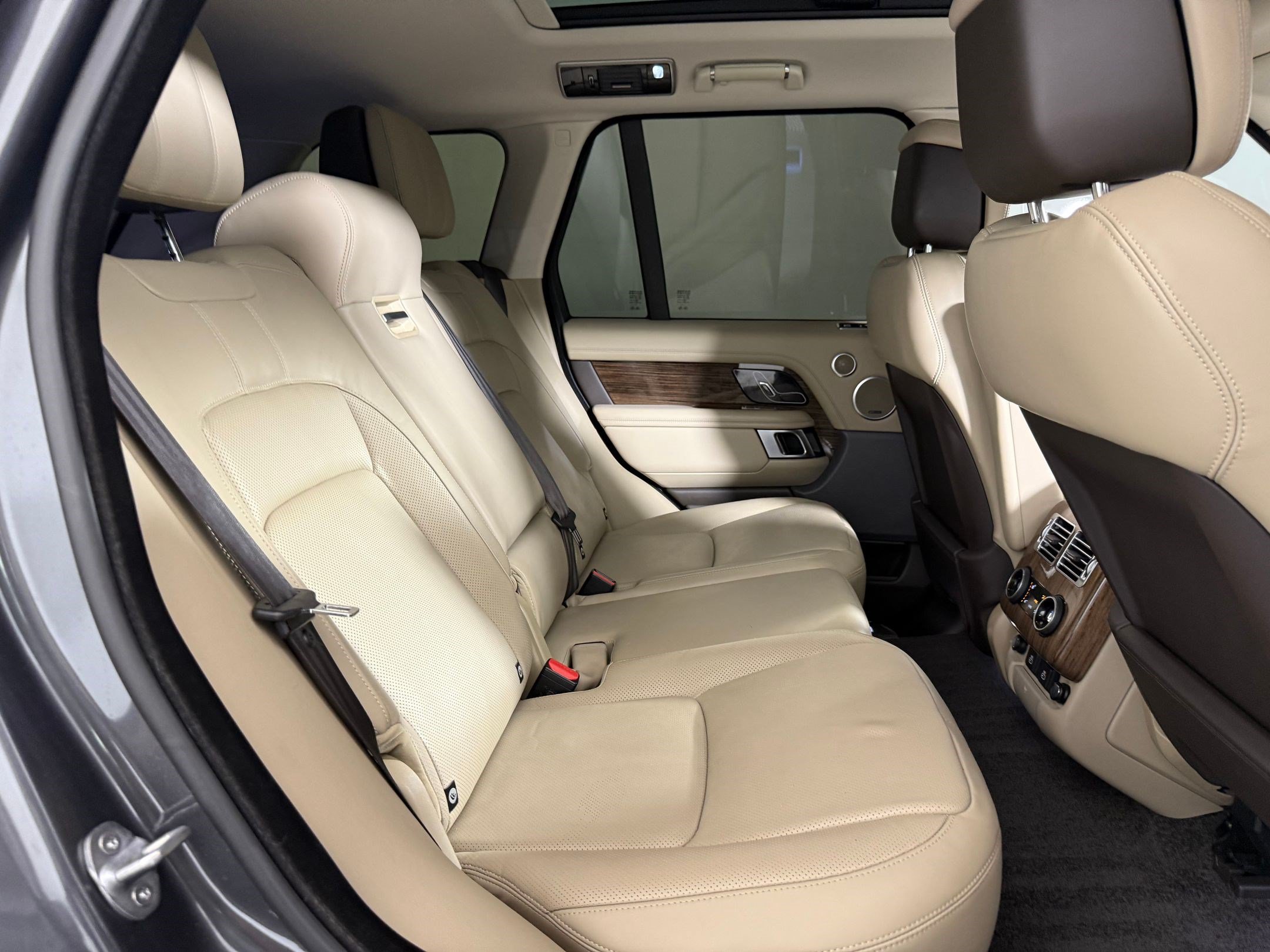 Used 2022 Land Rover Range Rover Westminster Edition AWD/4WD image 29