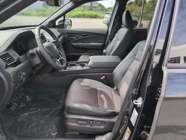 New 2026 Honda Ridgeline Black Edition image 14