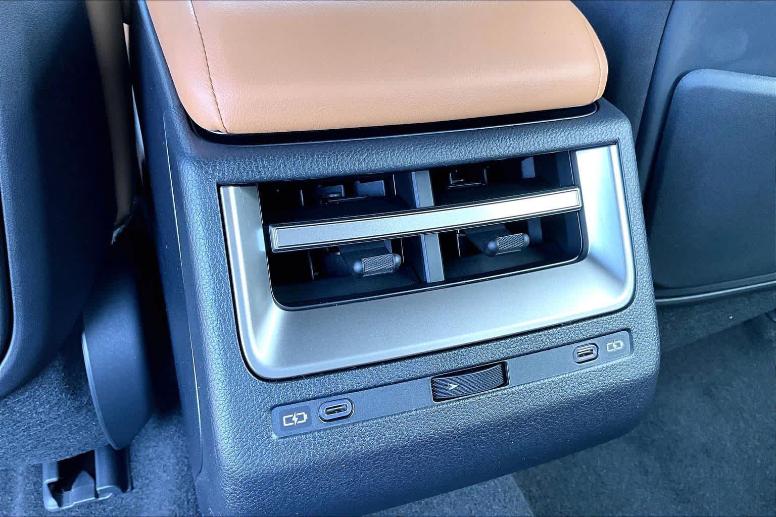 New 2026 Lexus ES 350e FWD image 13