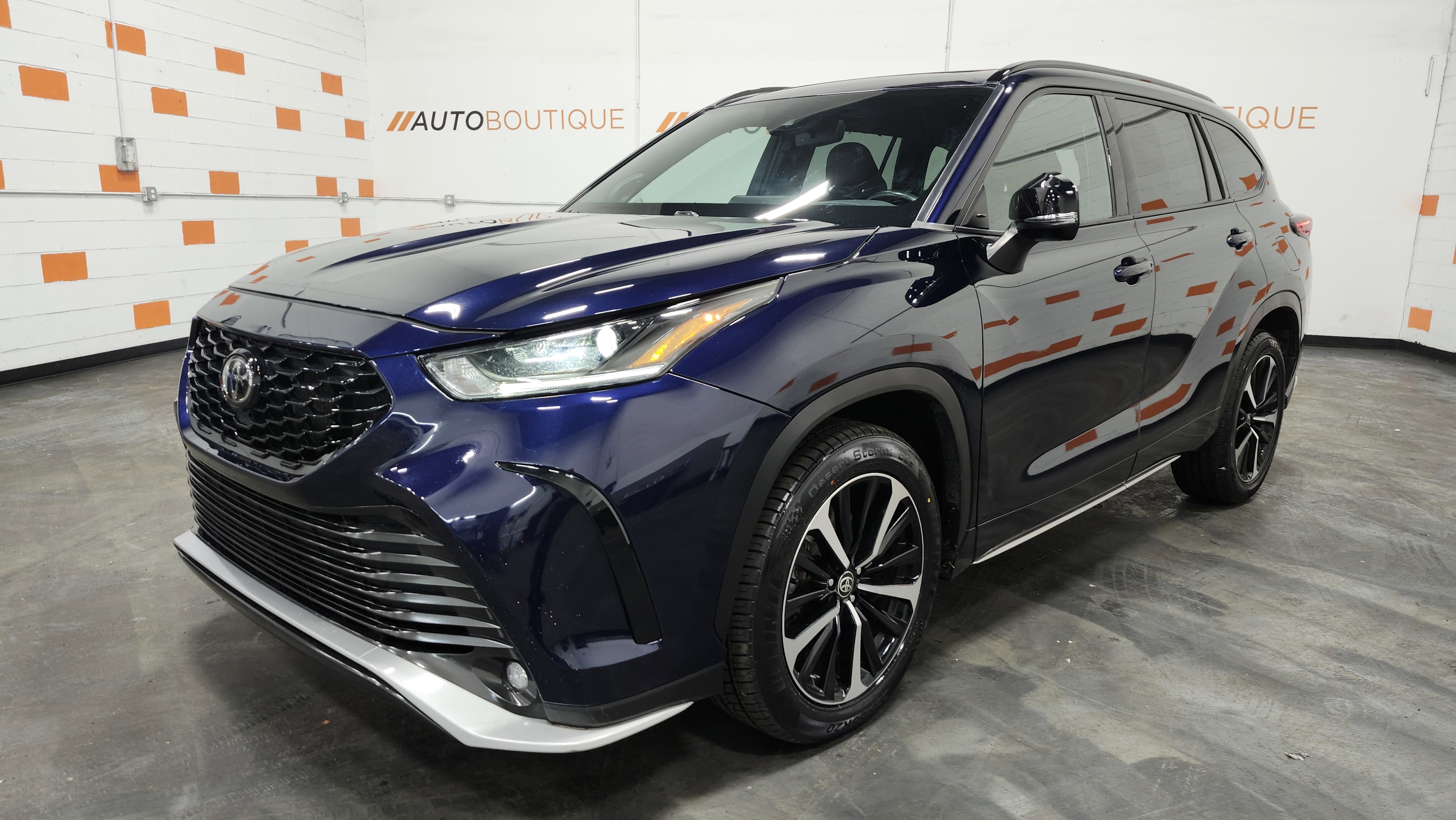 Used 2021 Toyota Highlander XSE image 14