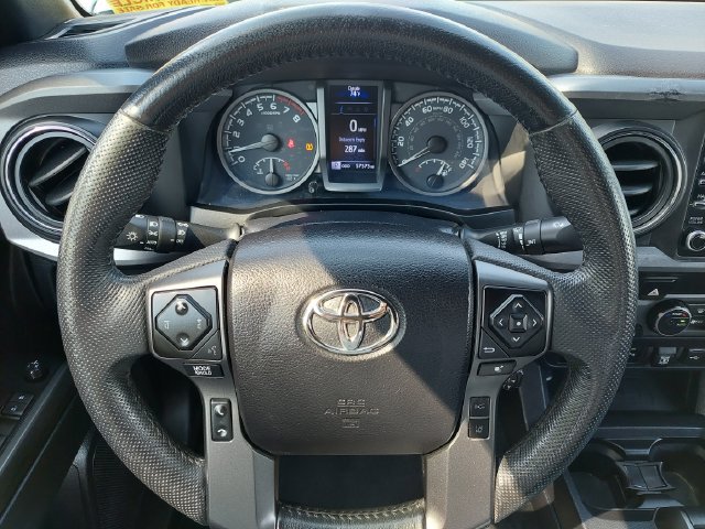 Used 2021 Toyota Tacoma TRD Off-Road w/ Technology Package AWD/4WD image 34