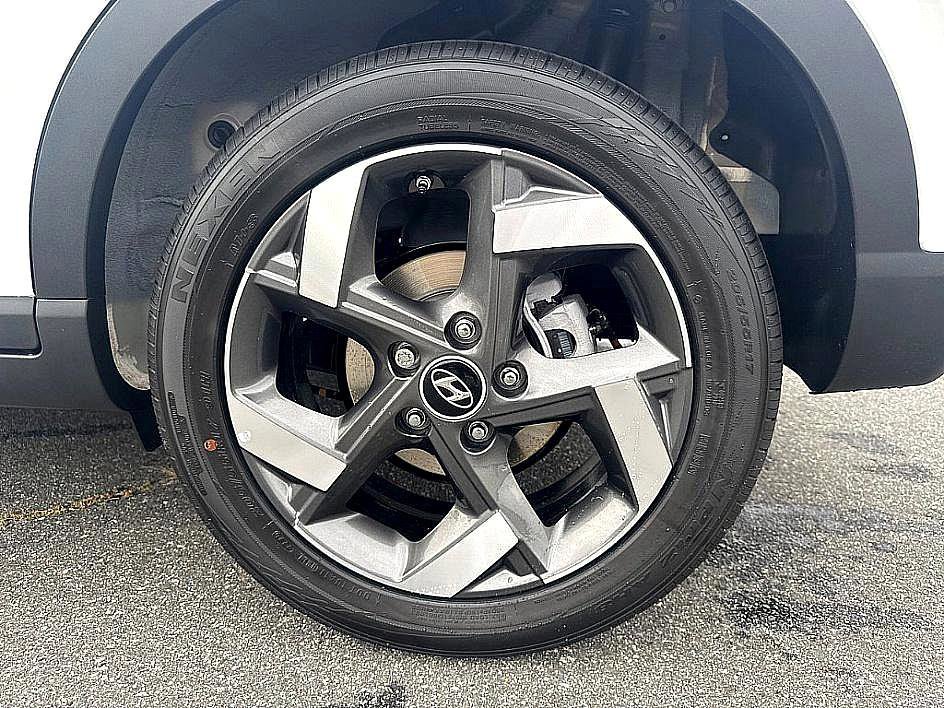 New 2026 Hyundai Venue SEL image 5