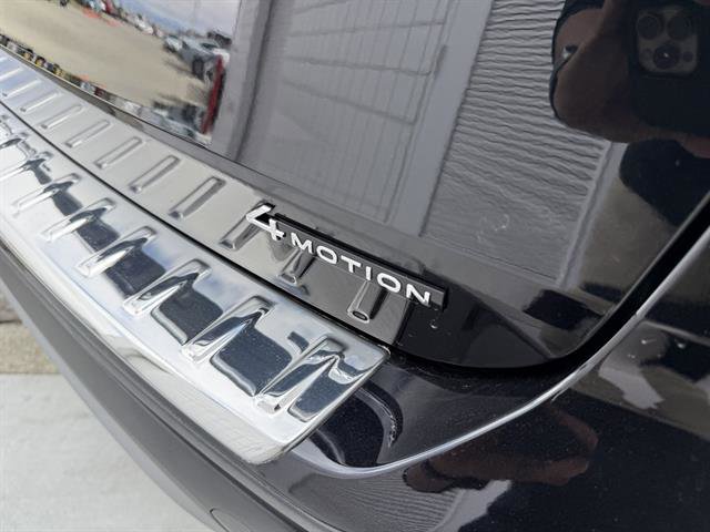 New 2025 Volkswagen Taos SE image 12