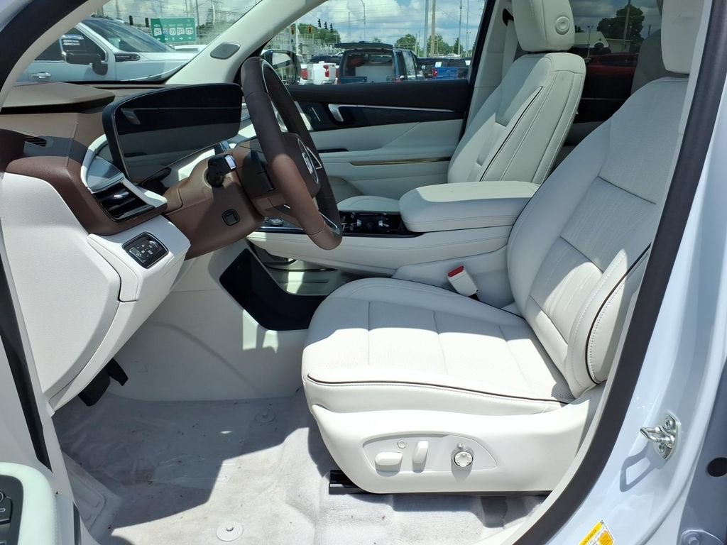 New 2026 Buick Enclave Avenir w/ Super Cruise Package AWD/4WD image 11