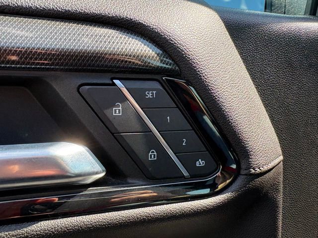 Used 2023 GMC Sierra 1500 AT4 w/ Technology Package AWD/4WD image 27