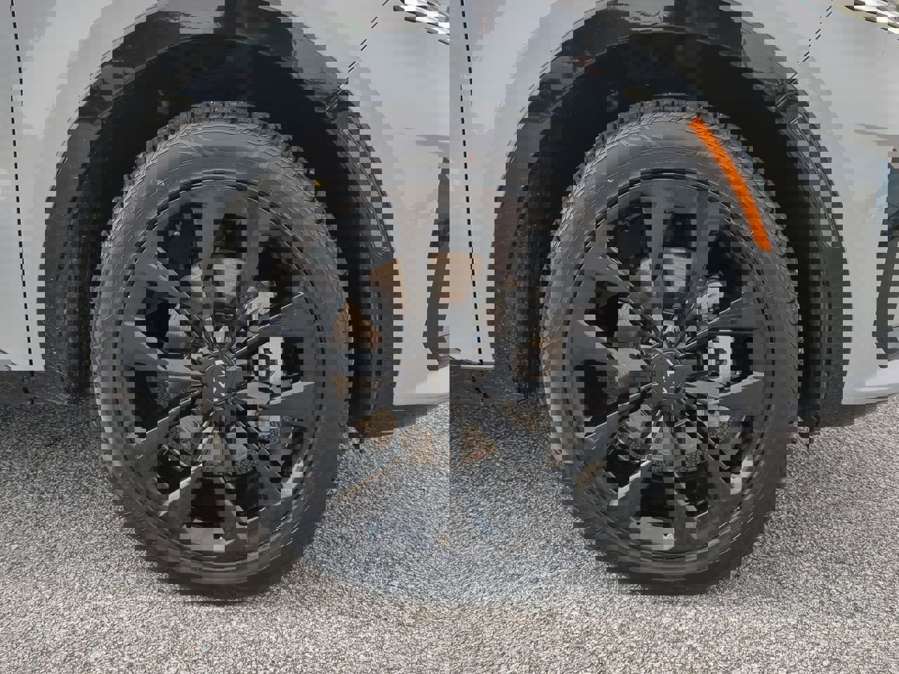 Used 2023 Kia Sorento SX image 9