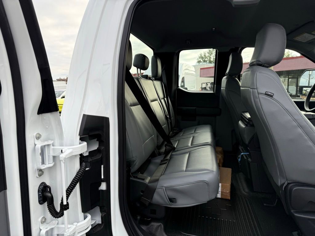 New 2025 Ford F450 XL image 17
