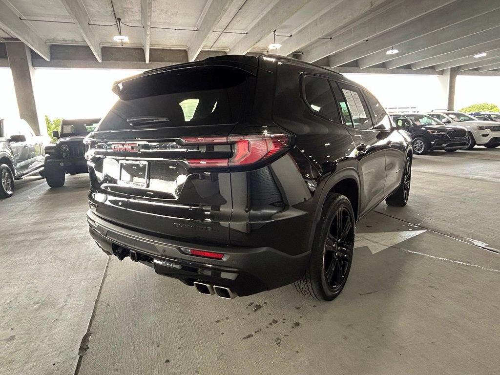 Used 2024 GMC Acadia Elevation w/ Black Edition FWD image 5