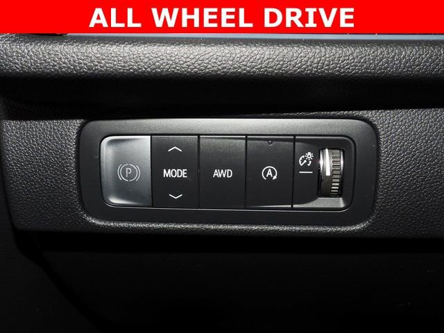 Used 2024 Chevrolet Traverse RS w/ LPO, Floor Liner Package image 19