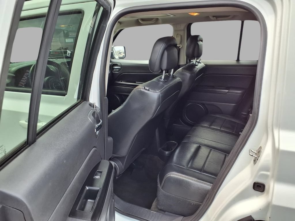Used 2017 Jeep Patriot High Altitude FWD image 21