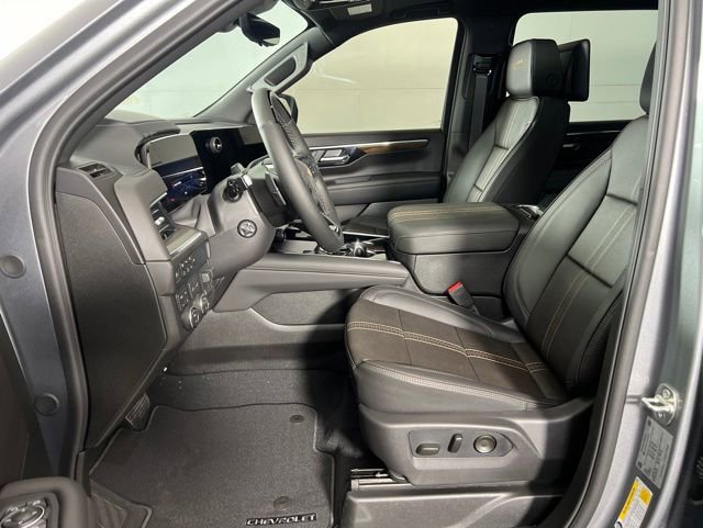 New 2026 Chevrolet Suburban High Country AWD/4WD image 9