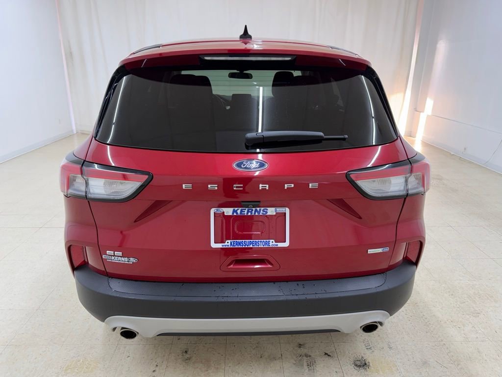 Used 2020 Ford Escape SE image 4