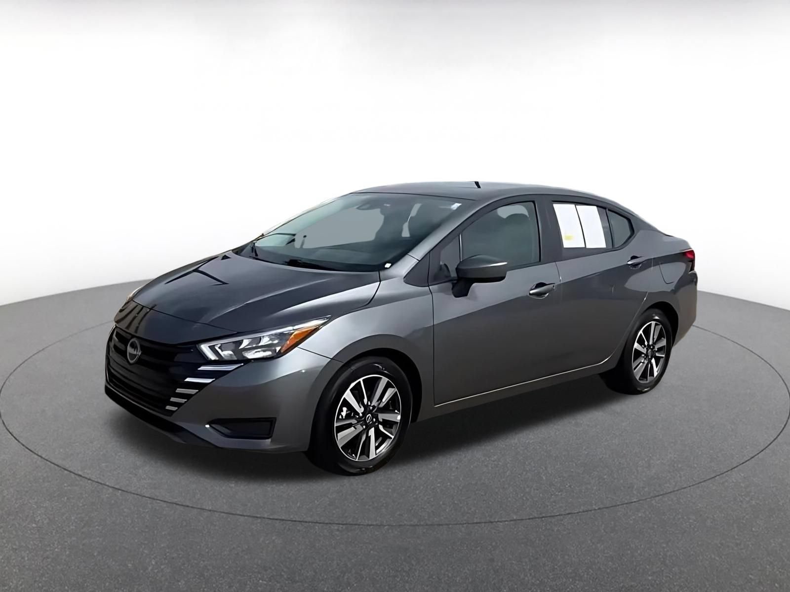 Used 2025 Nissan Versa SV FWD image 8
