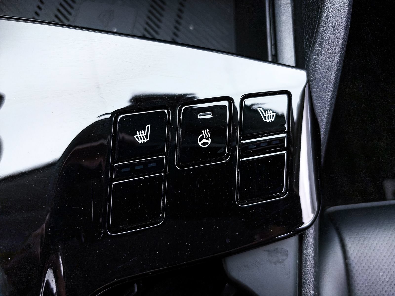 Certified 2023 Kia Sportage EX AWD/4WD image 28