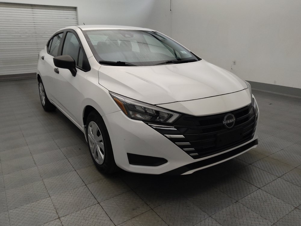Used 2025 Nissan Versa S w/ Trunk Package FWD image 13