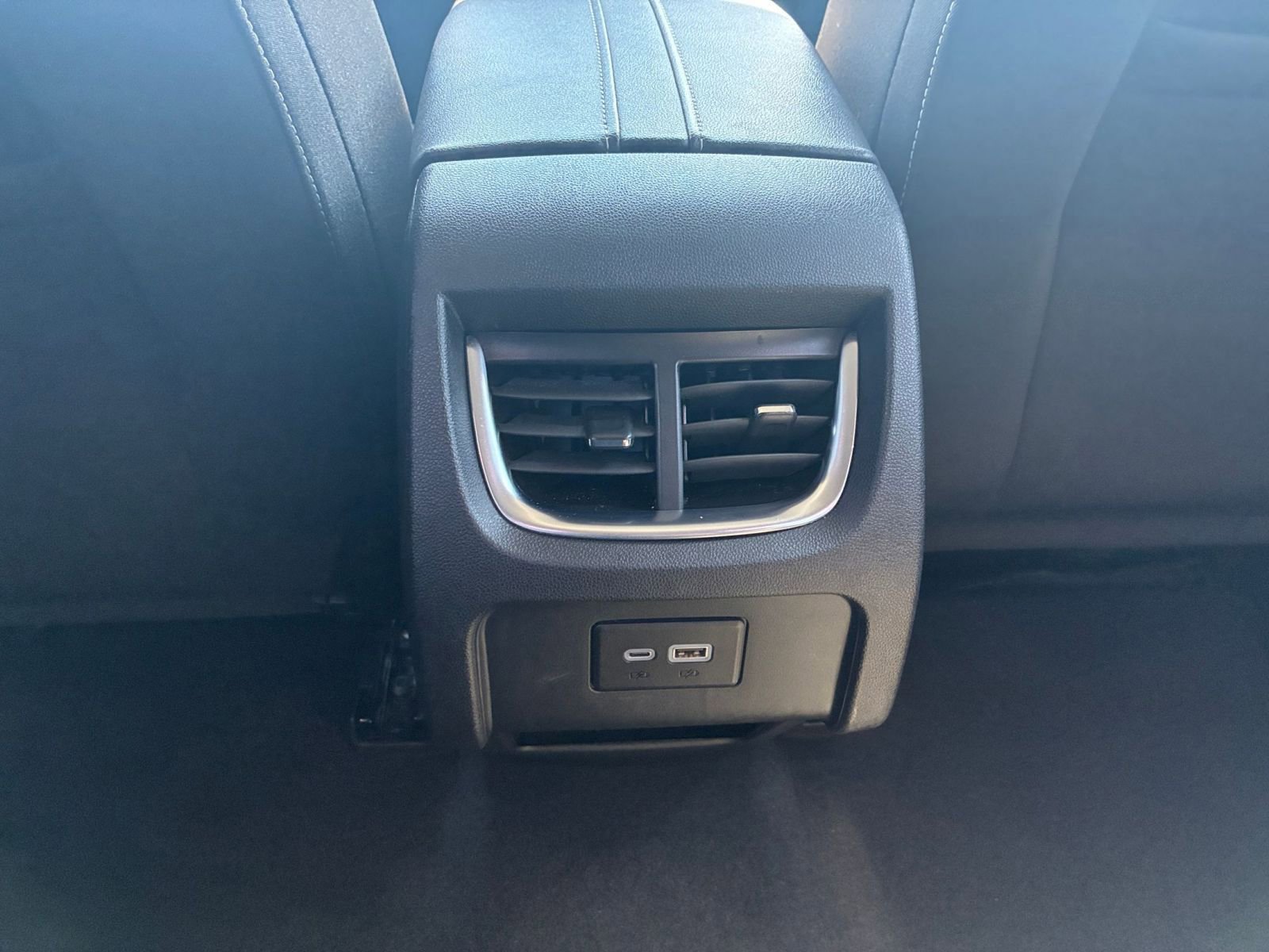 Used 2025 Chevrolet Blazer LT image 23