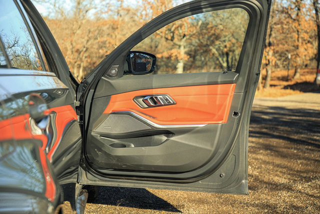 Used 2023 BMW M3 Competition w/ M Carbon Exterior Package image 30