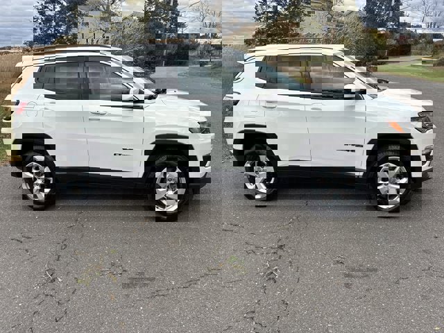 Certified 2021 Jeep Compass Latitude image 10