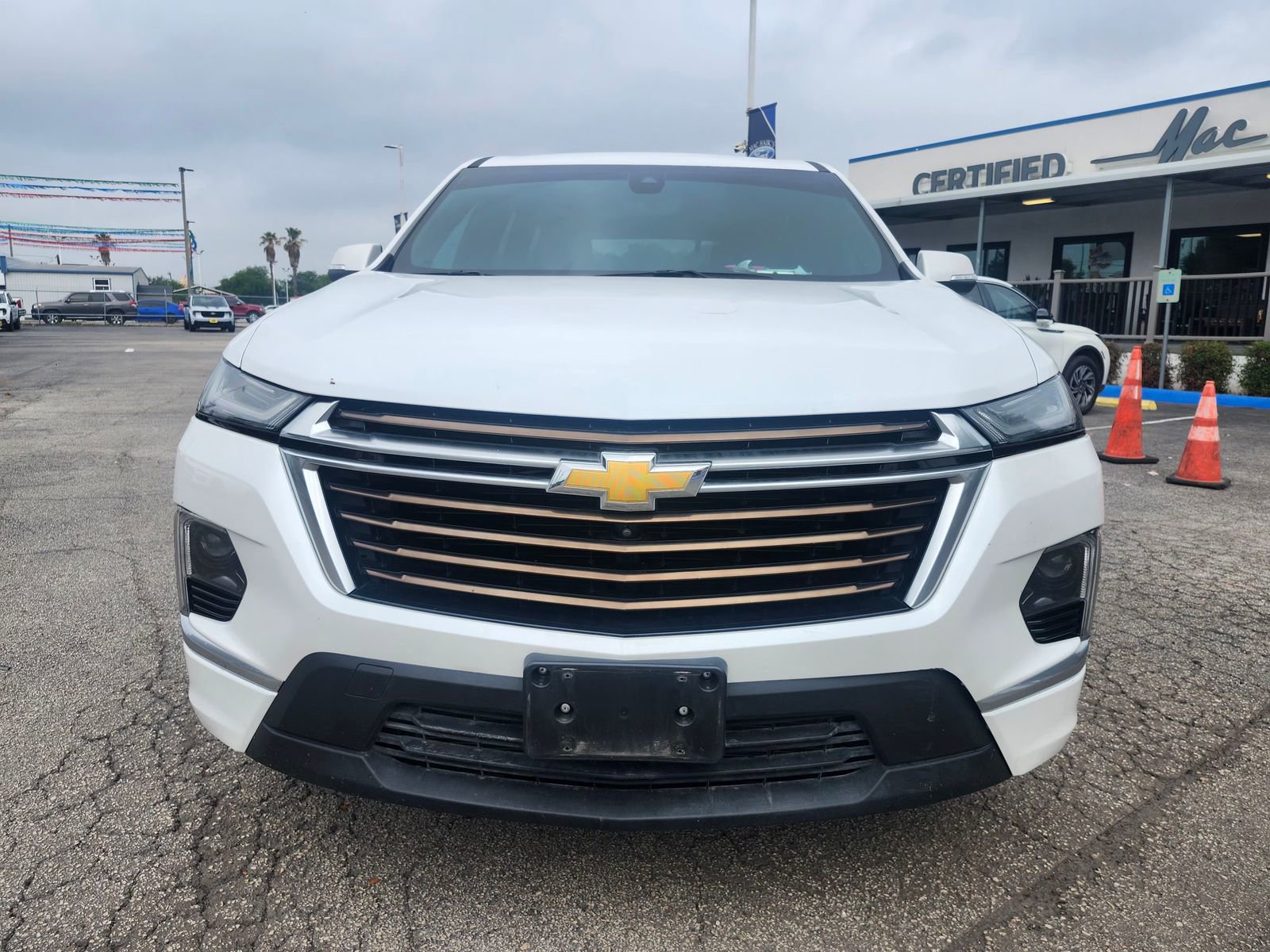 Used 2023 Chevrolet Traverse High Country FWD image 8