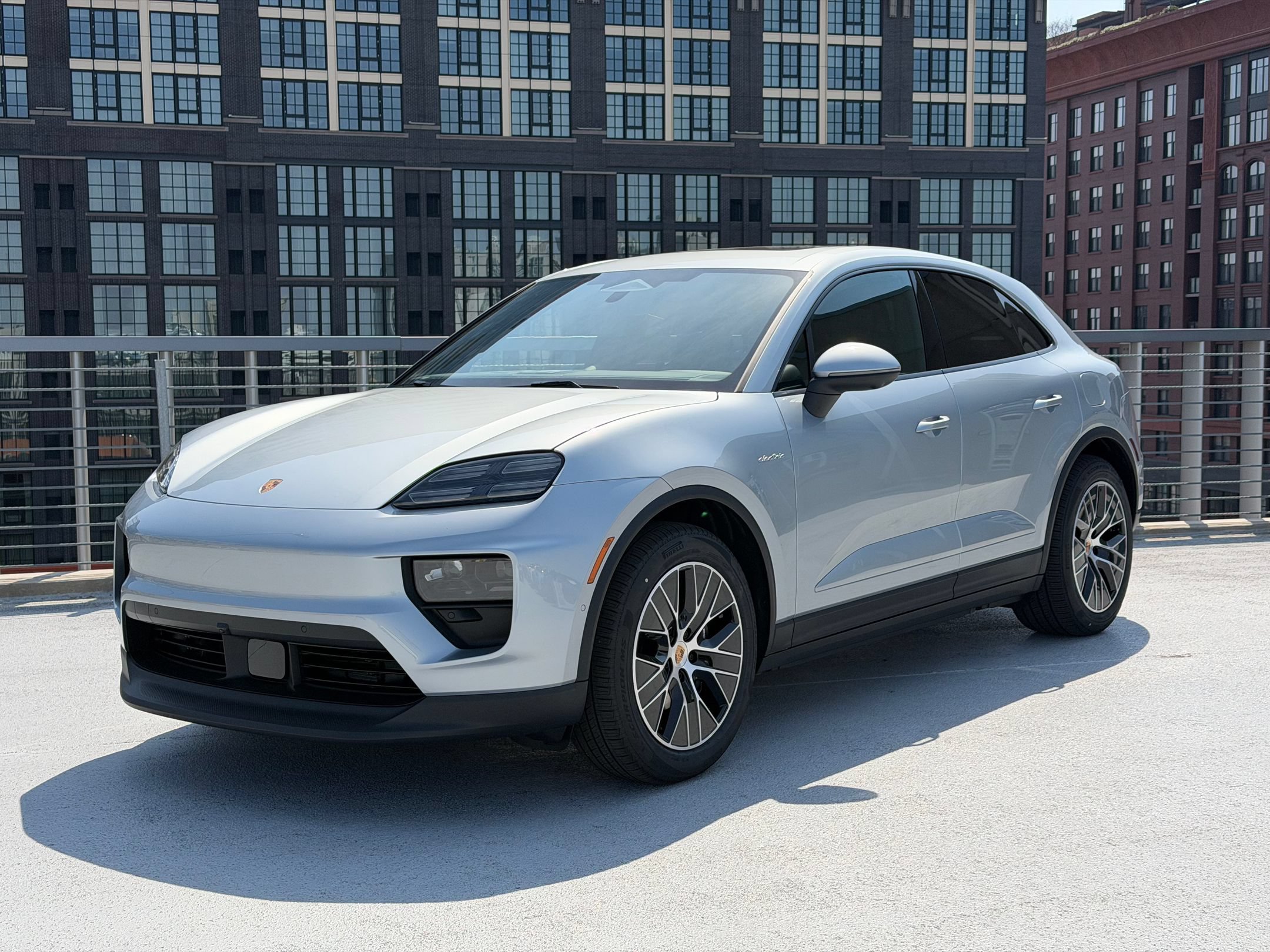 New 2026 Porsche Macan 4 Electric AWD/4WD image 1