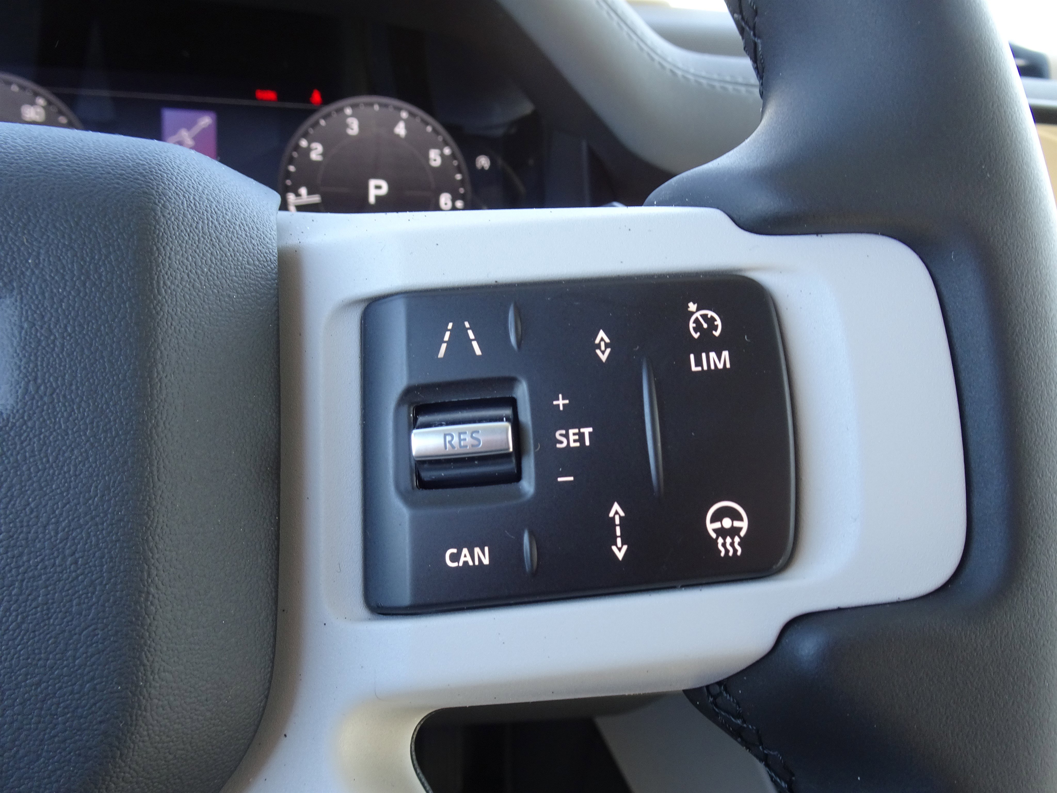New 2026 Land Rover Defender 110 X-Dynamic SE AWD/4WD image 28